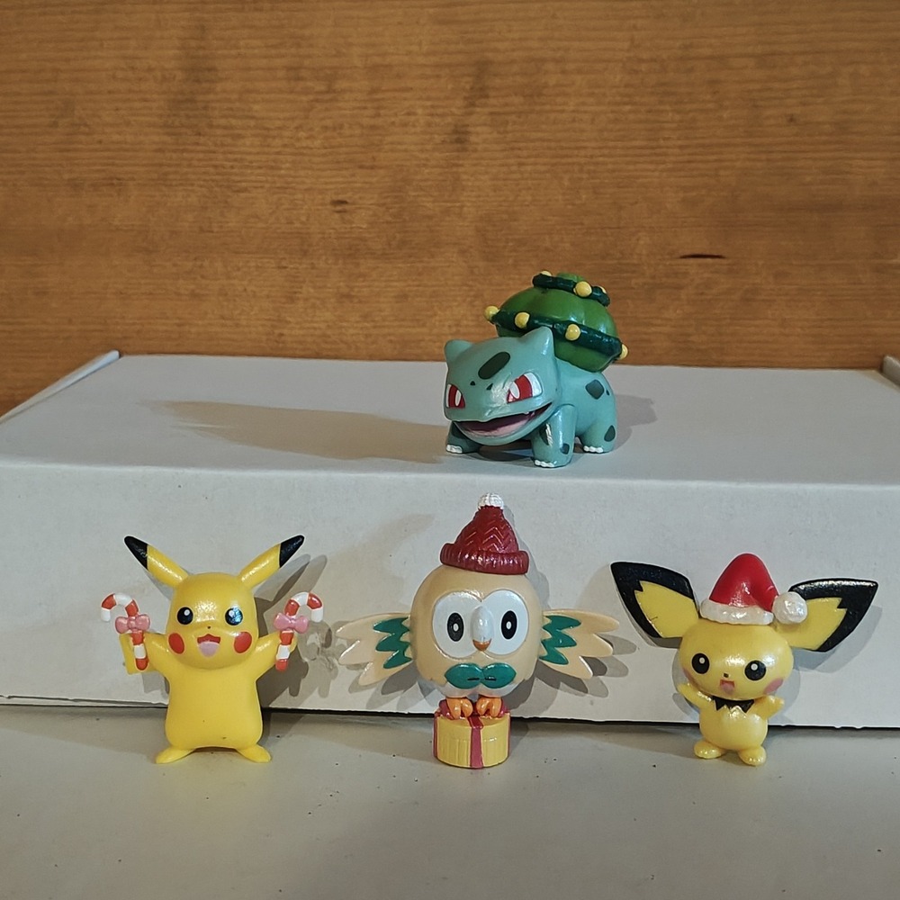 Lot 4 Pokemon Christmas Figure Toy 2" Jazwares Holiday Pikachu Rowlet Bulbasaur
